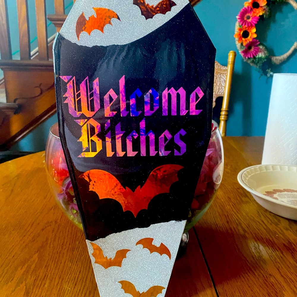 Coffin Welcome Sign